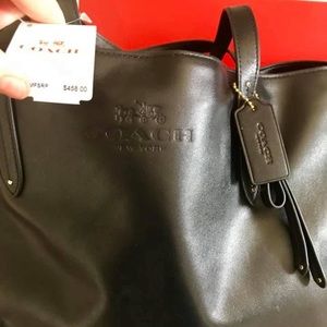 Coach purse, black, ever used